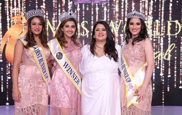 Barkha Nangia crowns Yasmin Mistry and Somya Banerjee as the Mrs. World International 2022