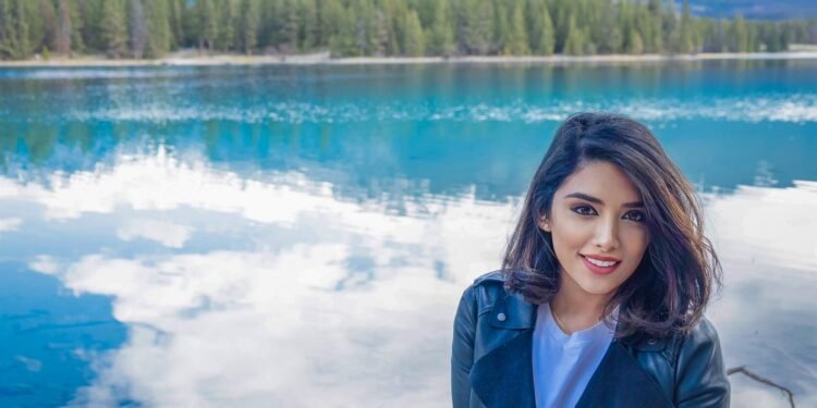 Meet Entrepreneur Vyshakhi Kashinath – Founder of Multiple Businesses Humanitarian and a Spokesperson for Women Empowerment!