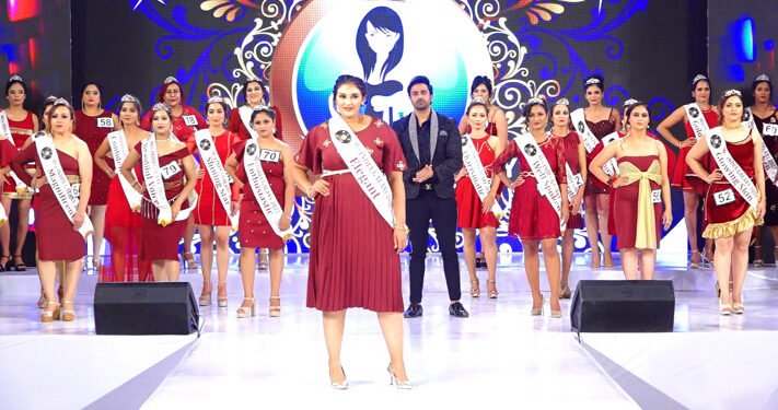 Sharada Subramanya bags the sub title Mrs. Elegant at Mrs. India Galaxy 2022 and Best Speaker award for presentation on Women Empowerment