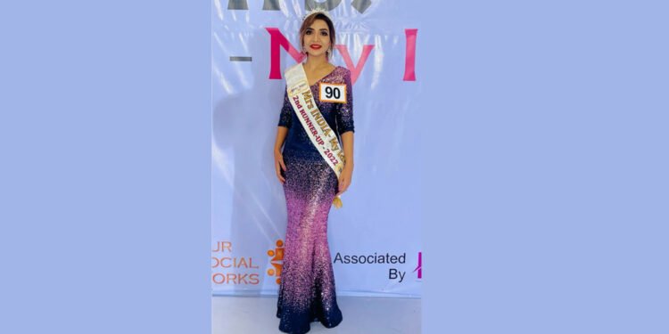 Narpinder Kaur an IT Professional from Chandigarh is crowned Runner Up at Mrs.INDIA My Identity 2022.