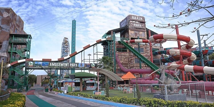 Jurasik Park Inn, Adventure Weekend, Waterpark Fun, Family Get away, Delhi NCR Adventures, Nature Escapes, Thrilling Rides, Water Slides, Stay And Play, Summer Memories,